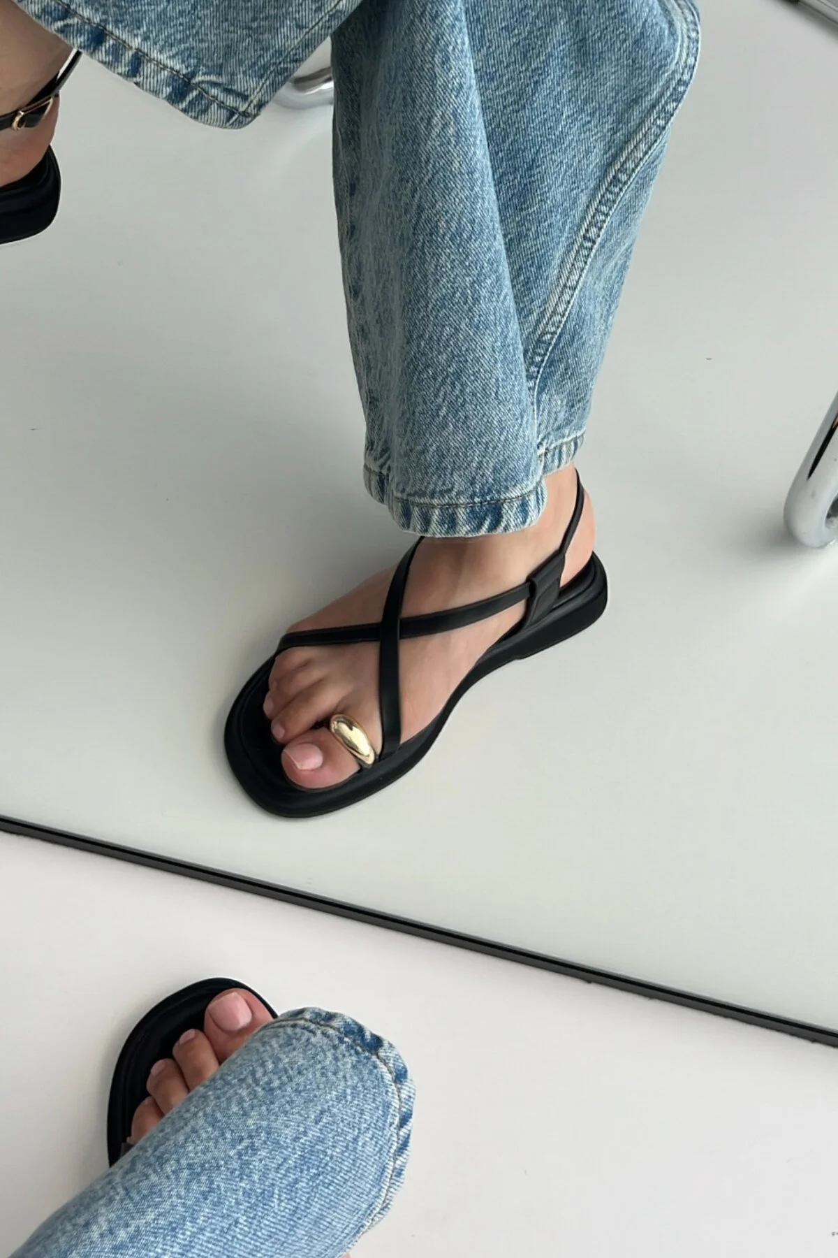 Dolly Yüzük Detaylı sandalet
